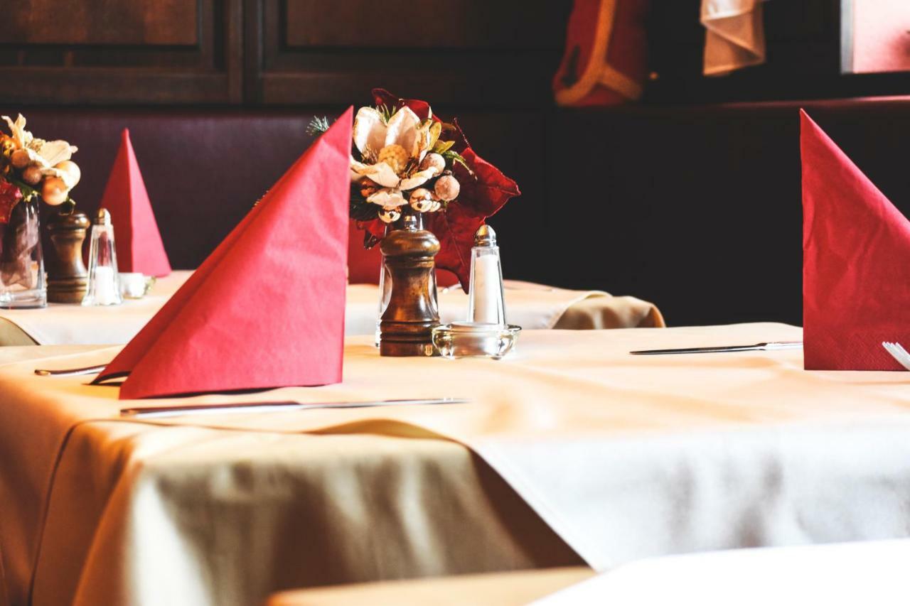 Restaurant Pansion Wien Cierny Brod Exteriér fotografie